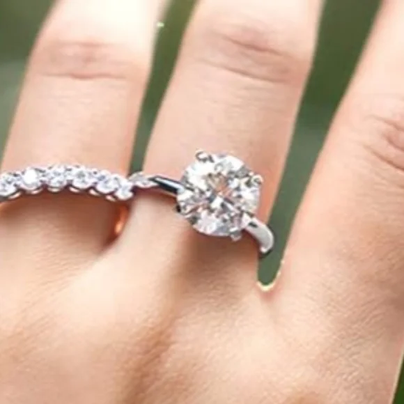 4ct Moissanite CERTIFIED Diamond Ring 18kgp 925 Sterling Silver